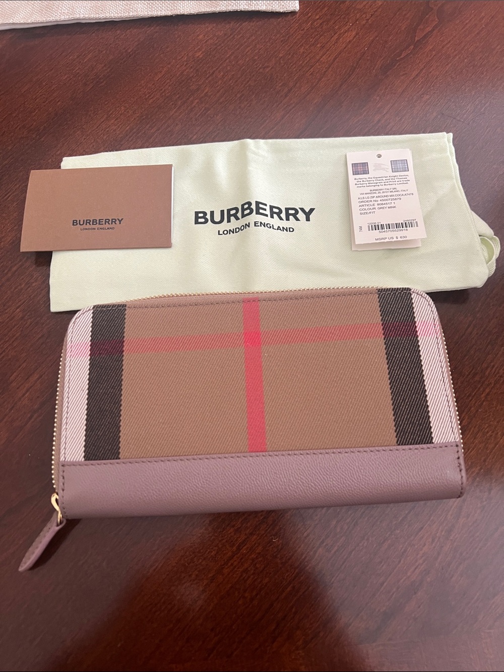 Burberry NWT $630 retail zip around classic check pattern long wallet w dust bag - Picture 6 of 17